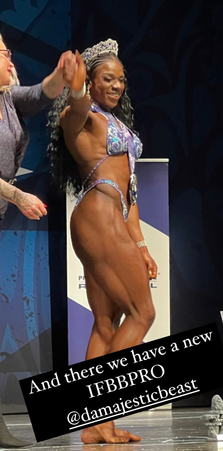 �Paola Viveros