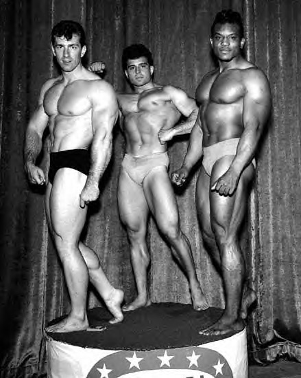 Bob Gajda (vlevo) na Mr. America 1966