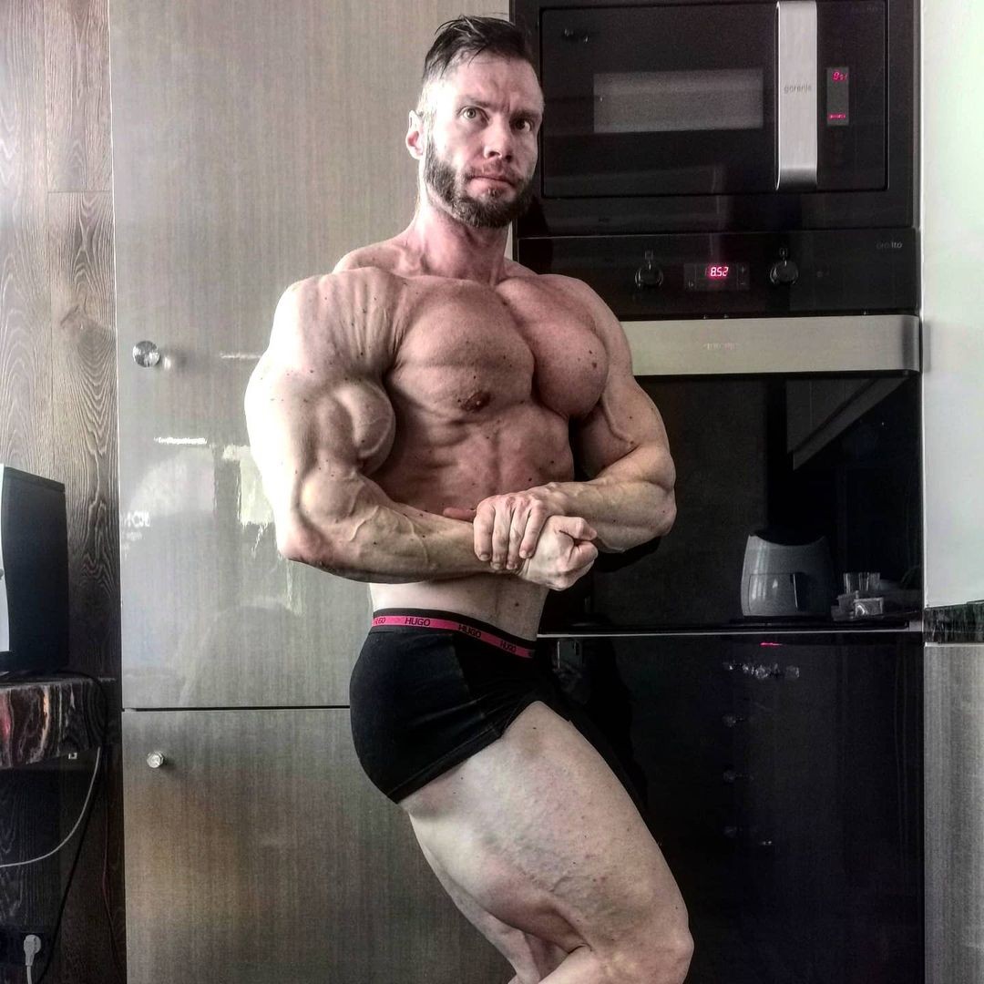 Peter Moln�r