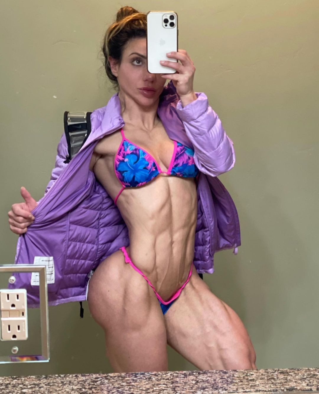 Sunny Andrews 3 t�dny p�ed Wellness International 2022