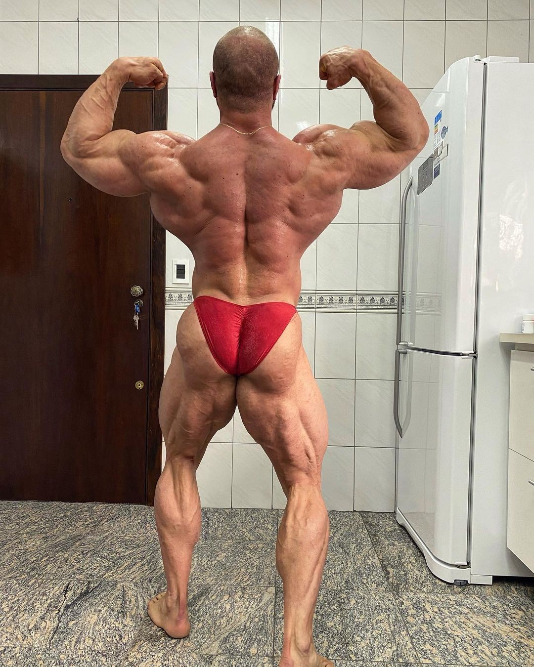 Vitor Hugo Boff 7,5 t�dne p�ed Arnold Classic Brazil 2022
