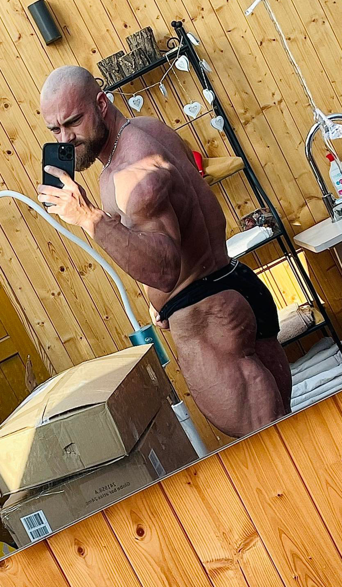 Dominik Trkan p�ed 10X Ben Weider Pro Qualifier 2022