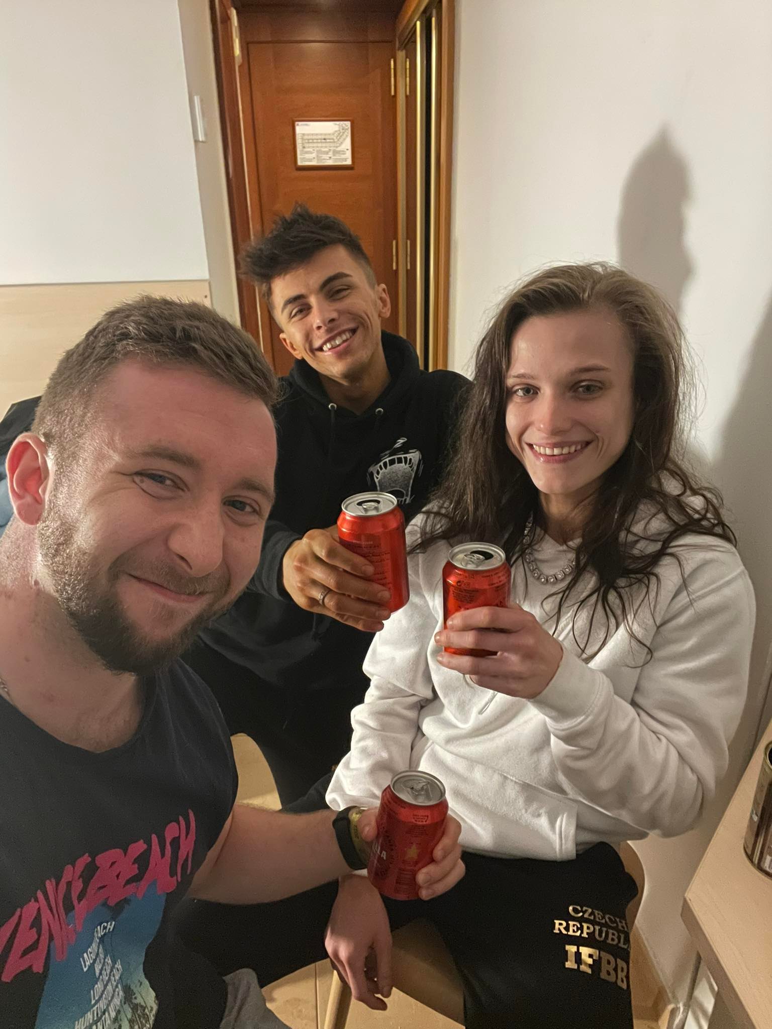 Luk� Ondr��ek, Jan Pipek, Vivien Kruse�