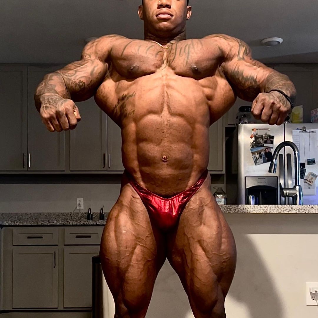 Tonio Burton