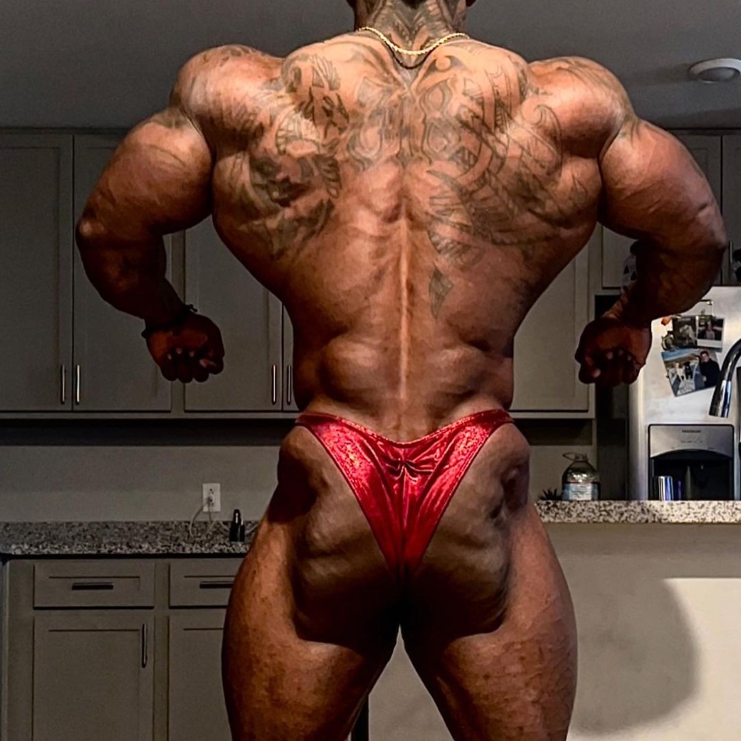 Tonio Burton