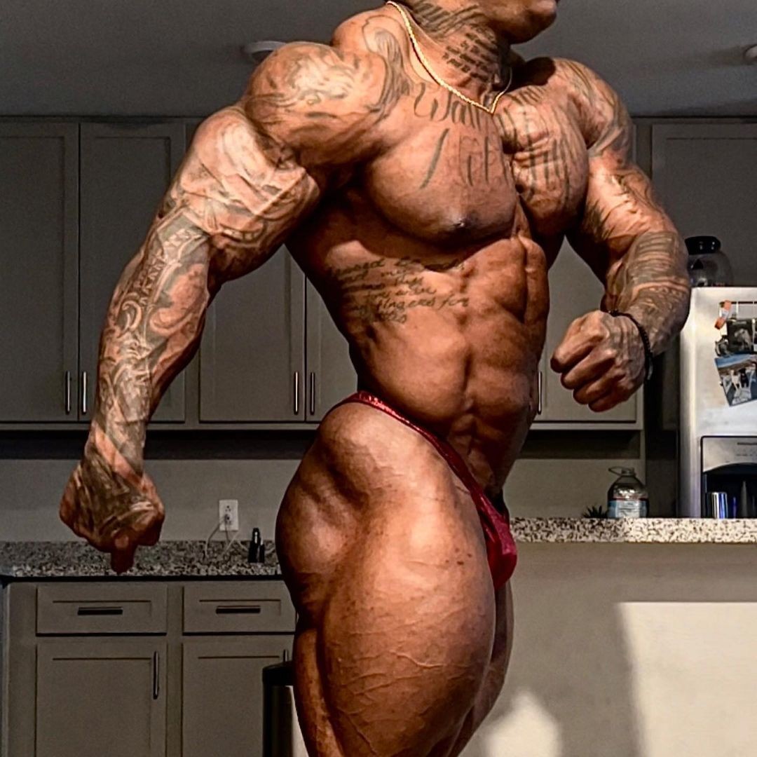 Tonio Burton