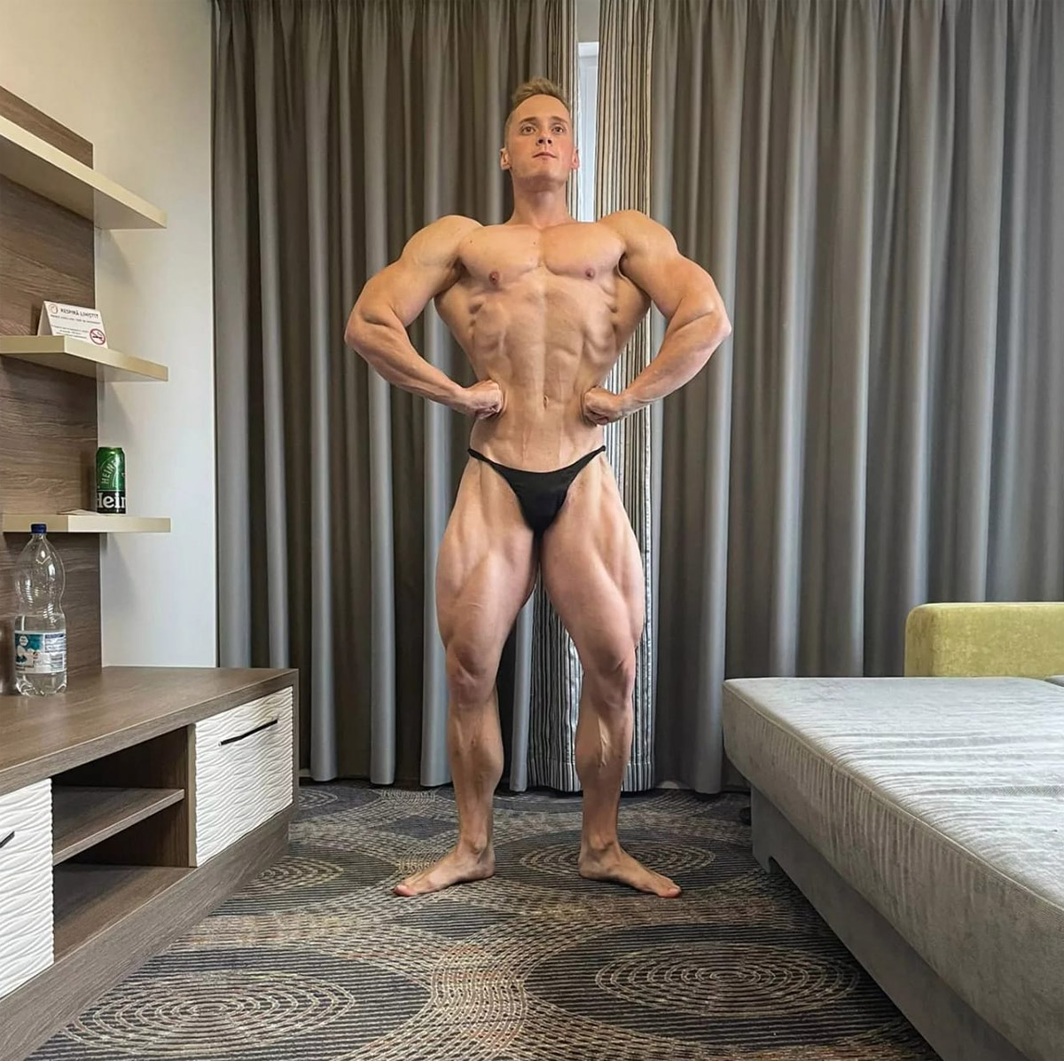  �imon Greb�k 1 den p�ed IFBB International Grand Prix Romania 2022 