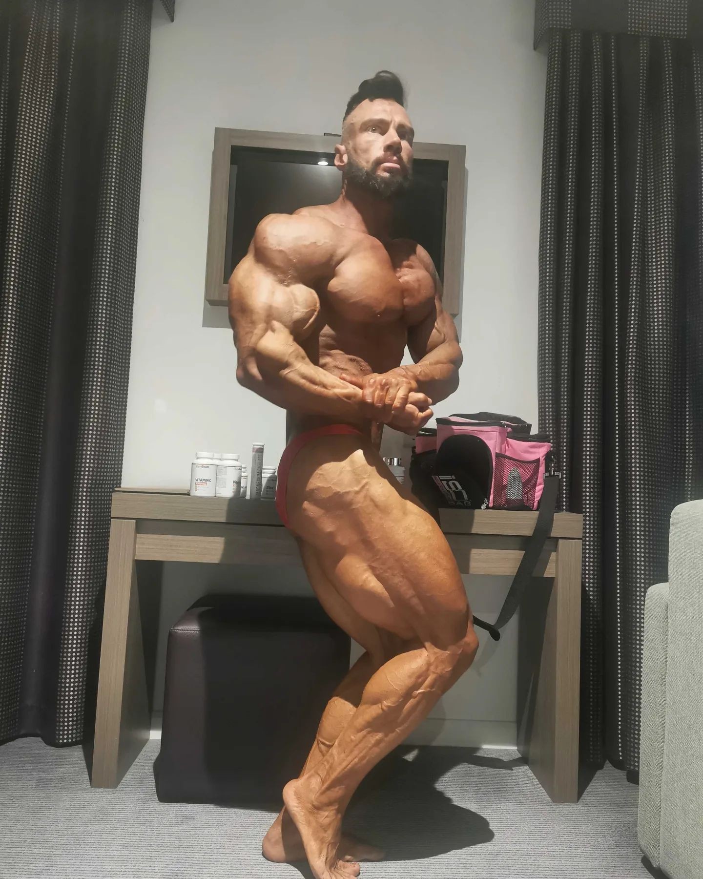 Peter Moln�r