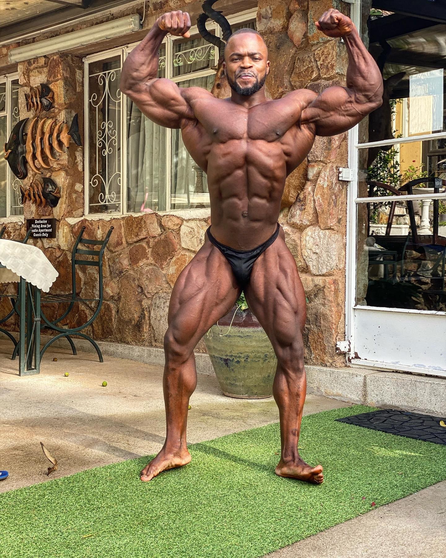 �Emmanuel Muhuwa