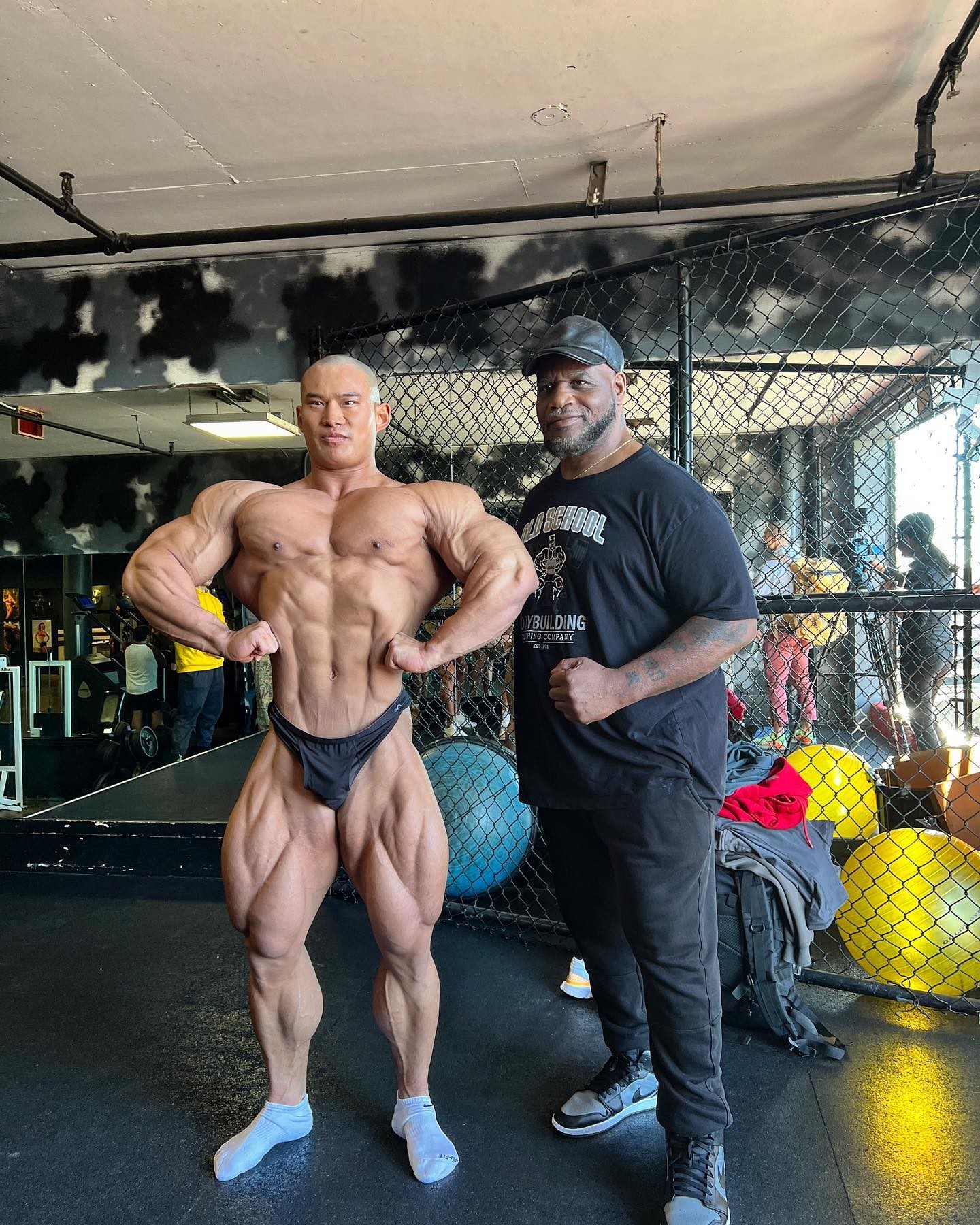 Ping Yun Long, Chris Cormier