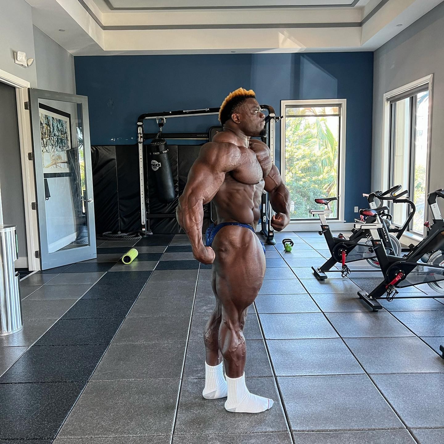 Blessing Awodibu 1,5 t�dne p�ed Mr. Olympia 2022��