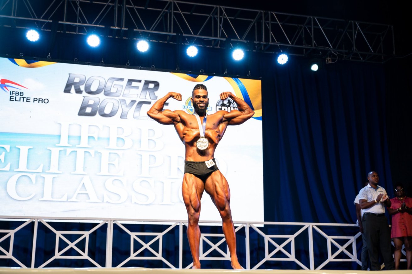 Lamarr Coward�