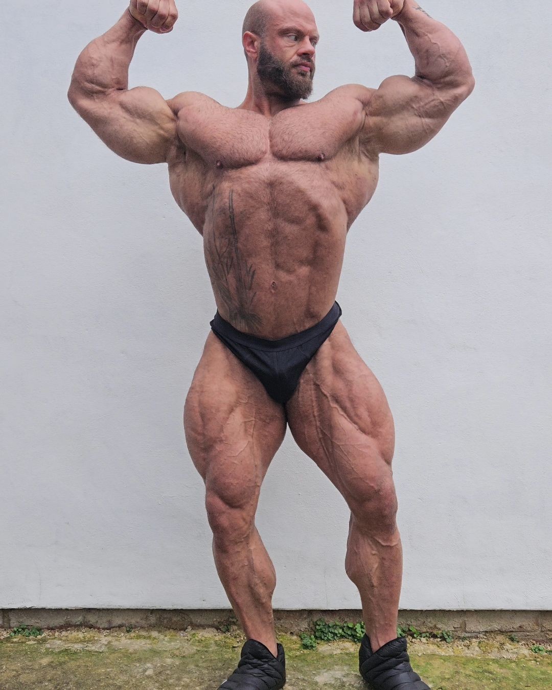 James Hollingshead