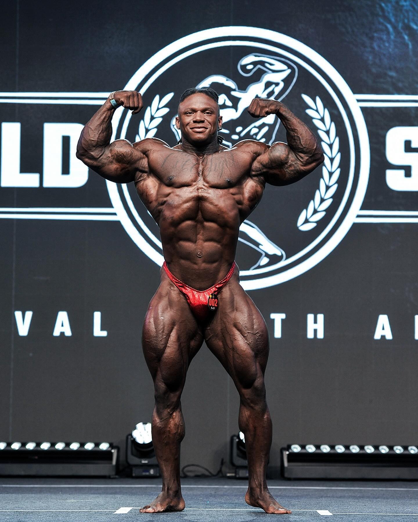 �Tonio Burton