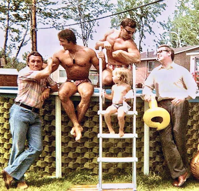 Milan Jablonsk�, Juraj Vi�n� a Emil M�ller (foto z emigrace, z�ejm� v Kanad� u M�llera)