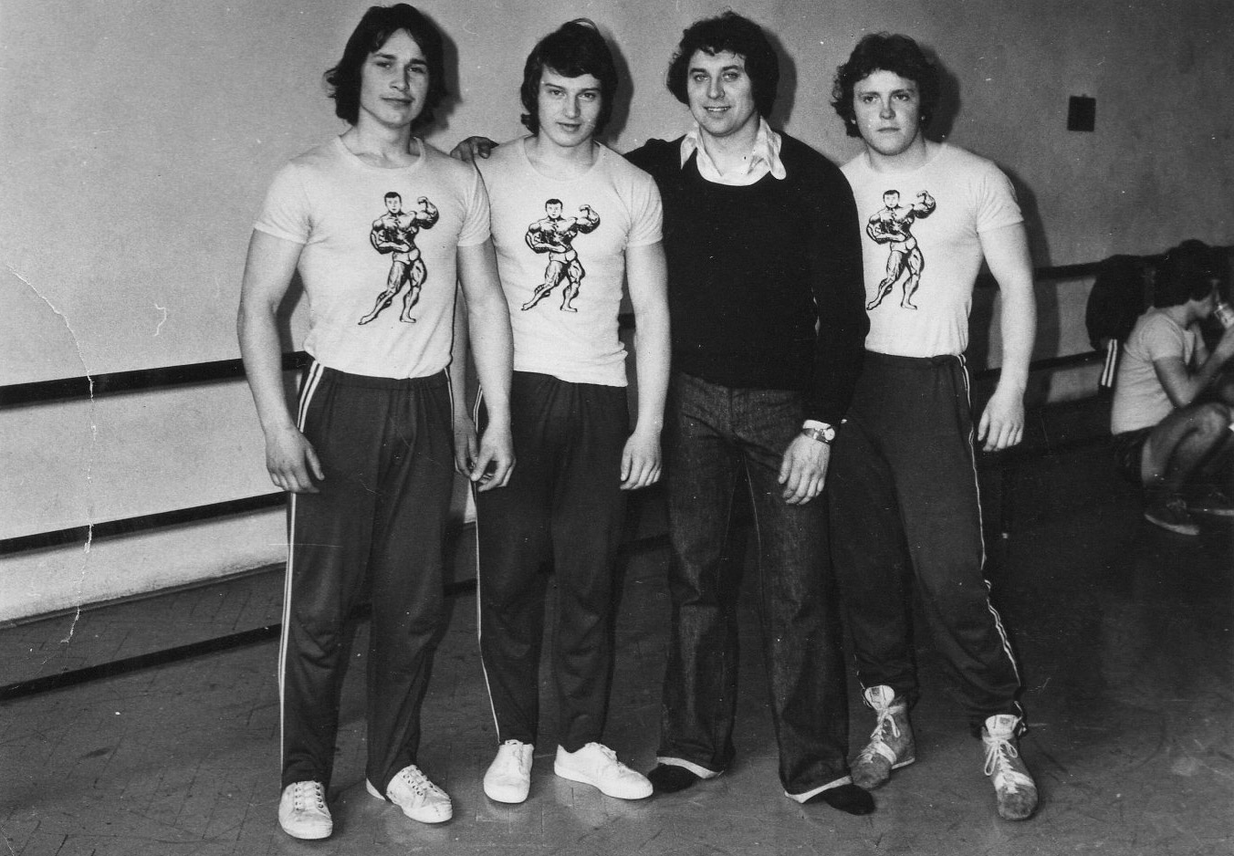 Sout� dorostu v Paskov�, zleva Ladislav Groda, Petr �ech, tr�ner Ji�� T�n a Stanislav Pe��t