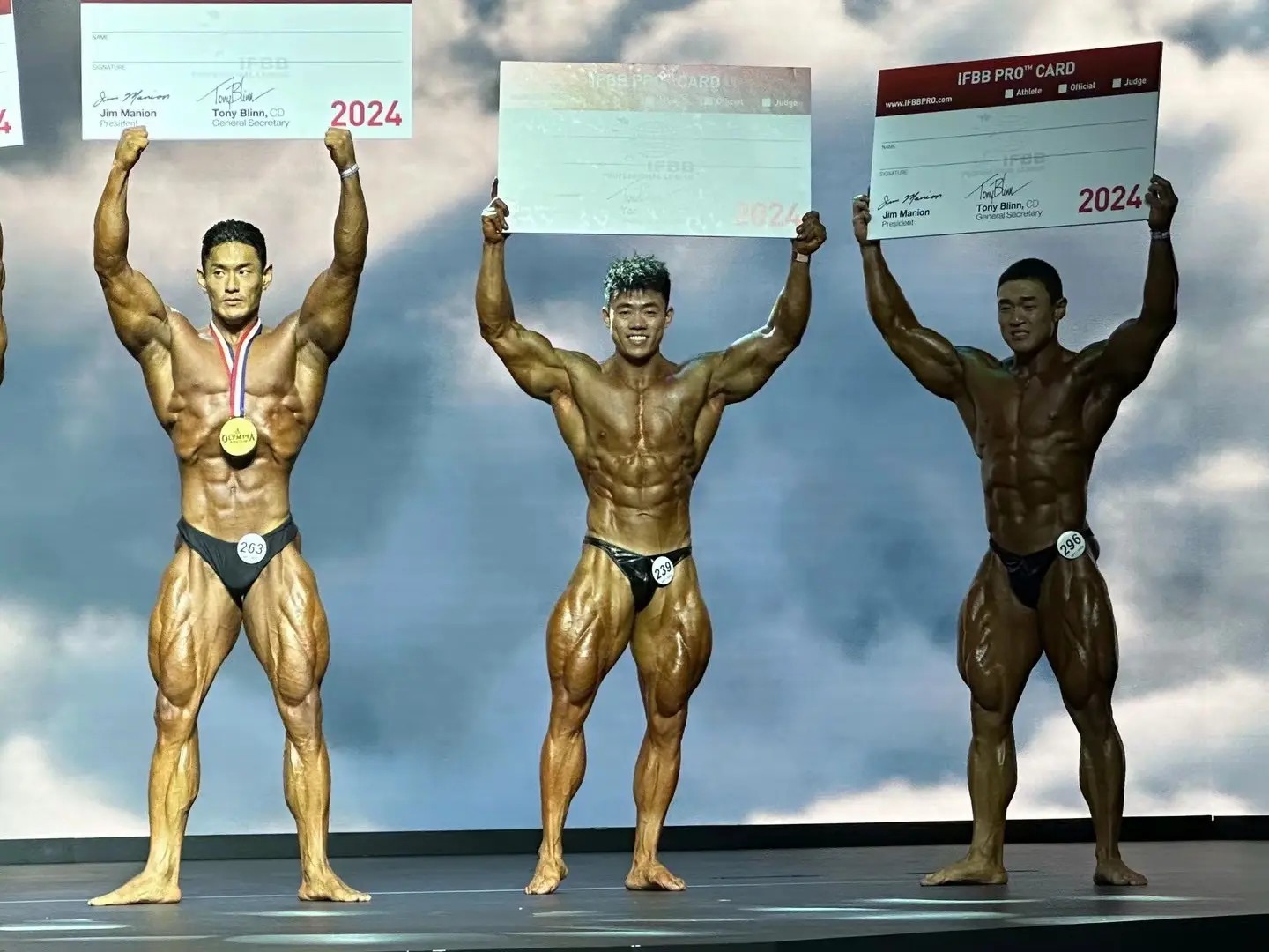 Jin Choi, Qi Zhang, Youngsu Park�