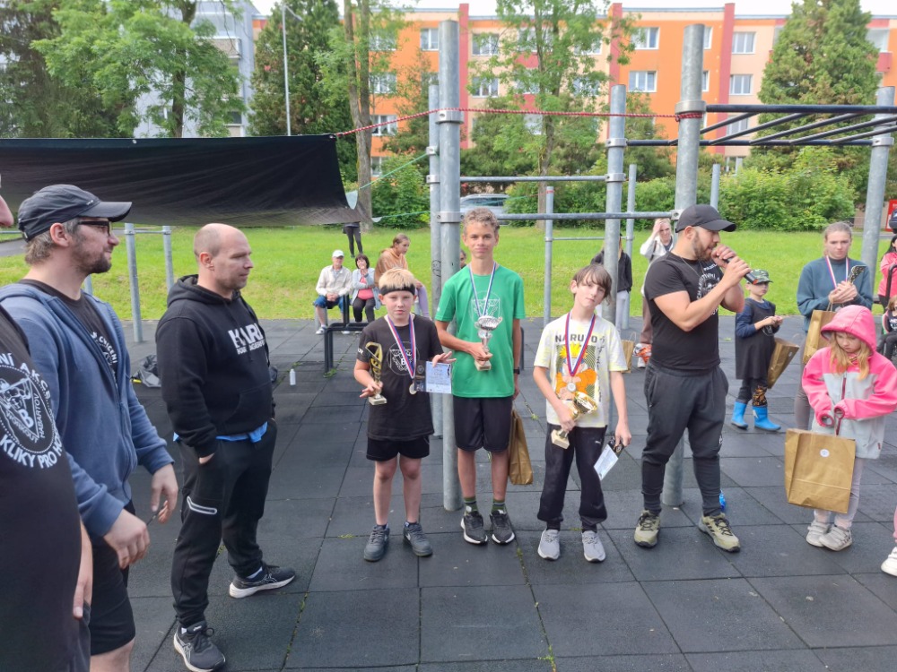 D�tsk� z�vody ve street workoutu (Habartov) 2024