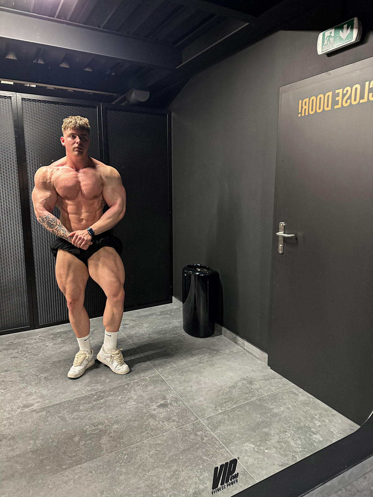 Oliver Proch�zka