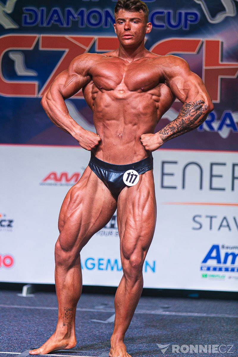 Oliver Proch�zka