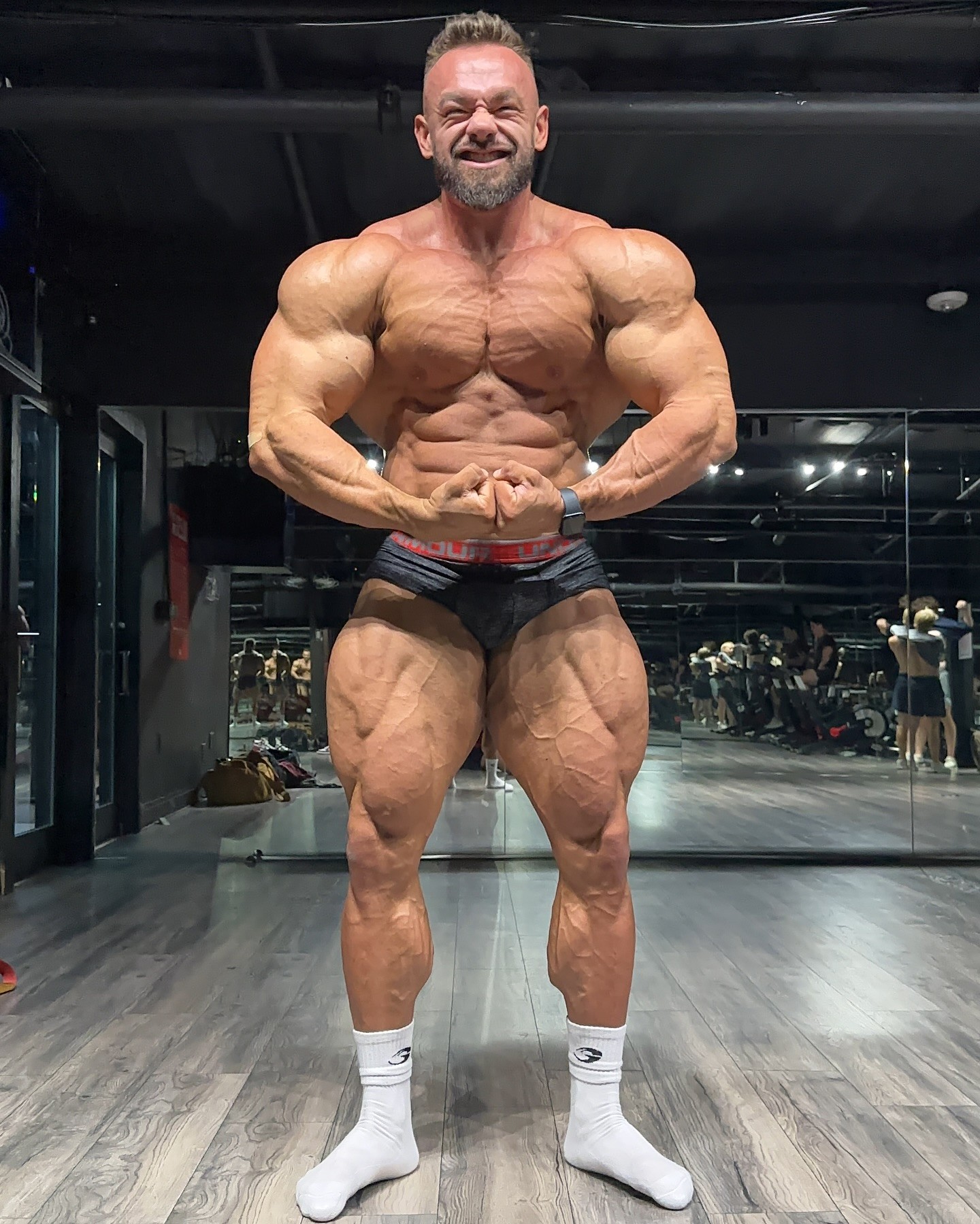 Jordan Hutchinson 4 dny p�ed Tampa Pro 2024