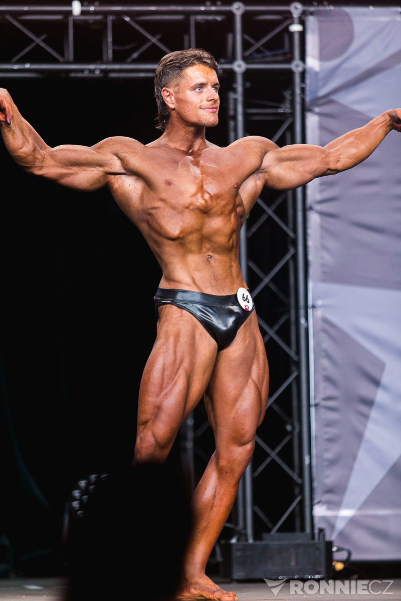 Erik Benikovsk�