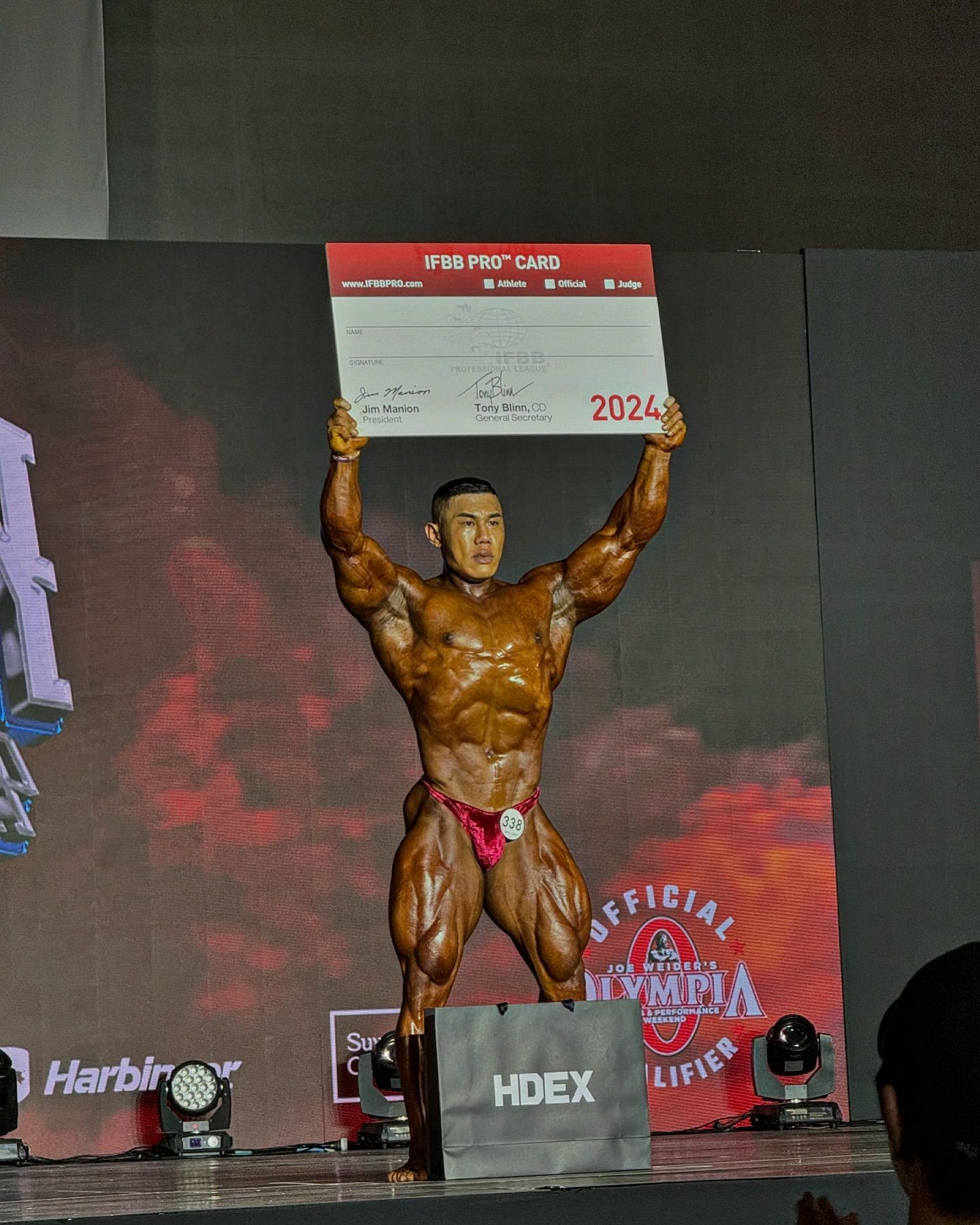 Kang Min Kim�