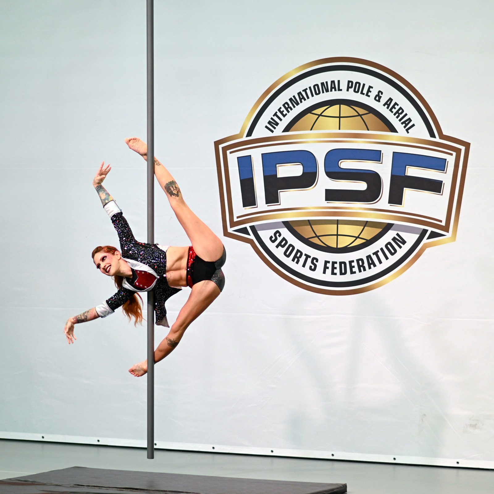 Iveta ��la - aerial pole artistic - 1. m�sto 