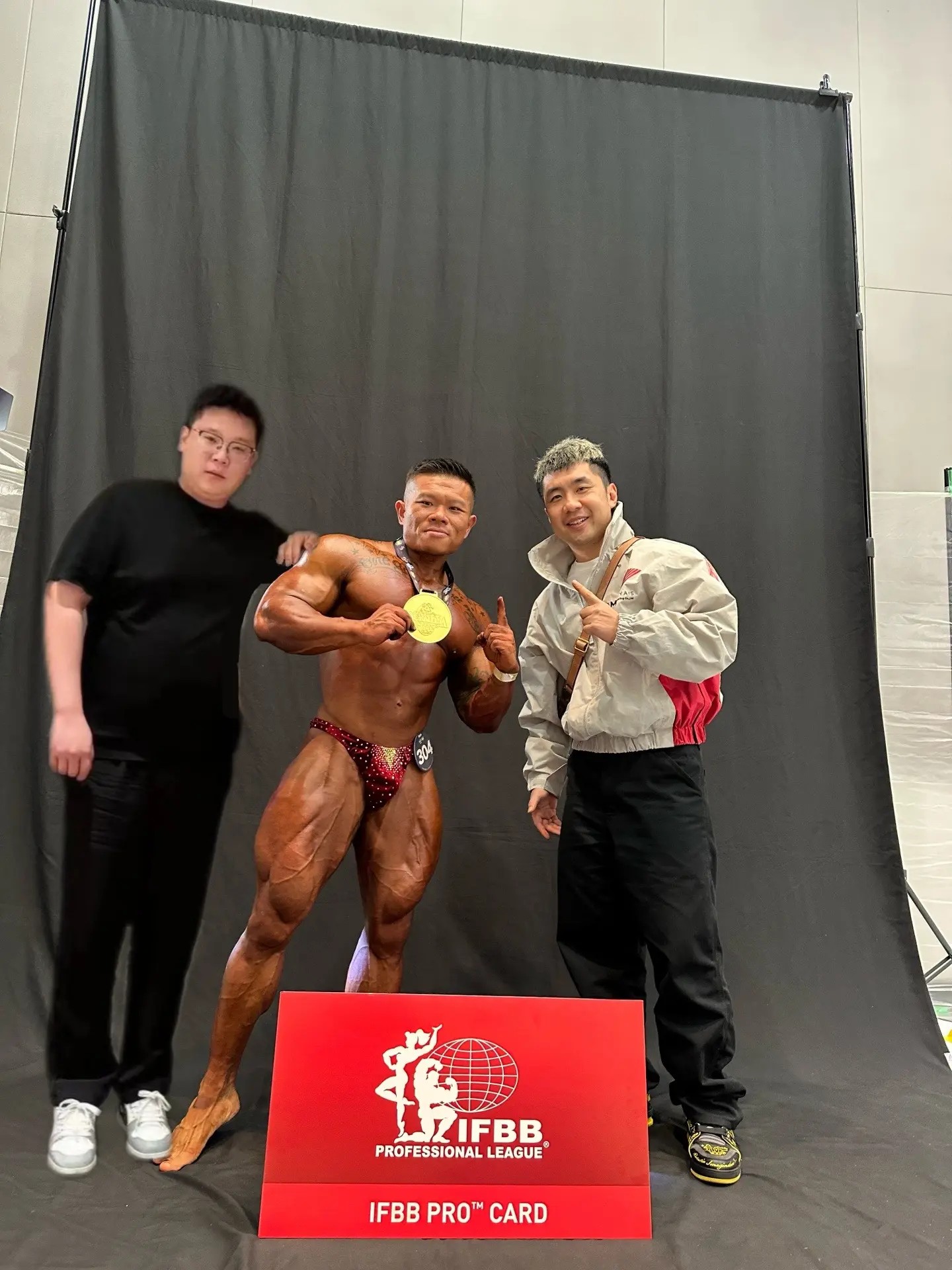 Weiyang Ding�