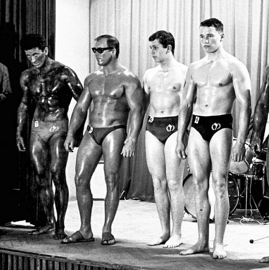 Kurt Marnul (�. 4) a Arnold Schwarzenegger (1963)