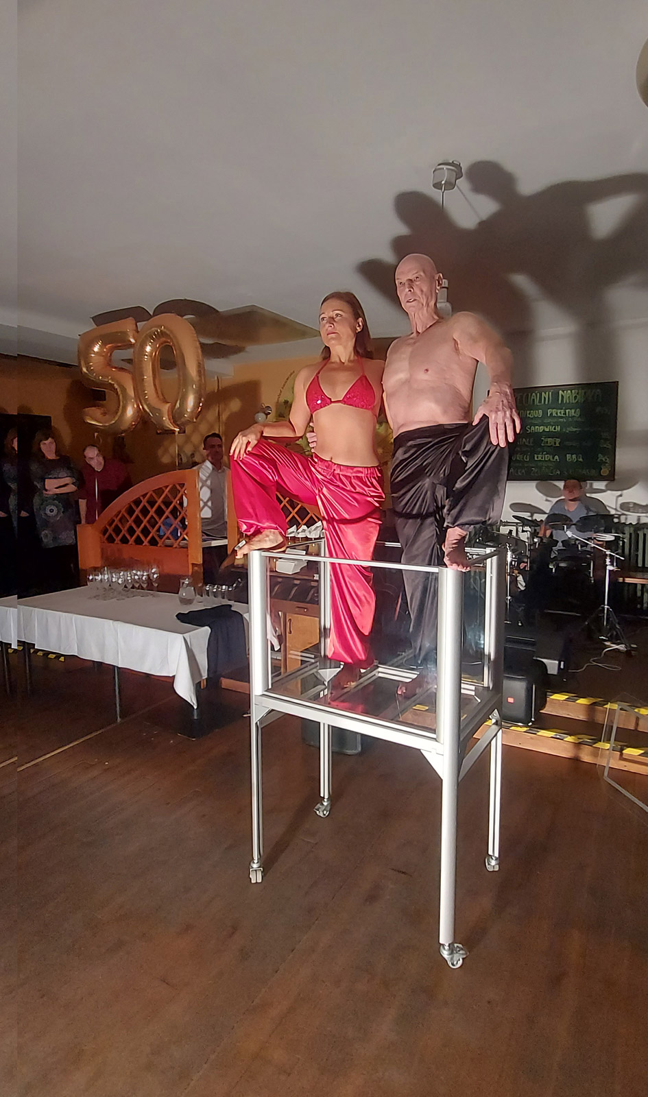 Bob Div�lek - vystoupen� Elastic Show s partnerkou