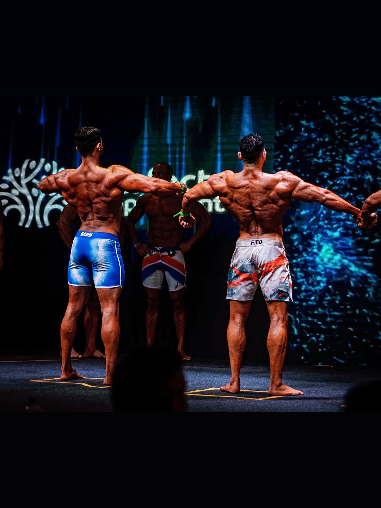 ��Mustafa Rafeid (vpravo)