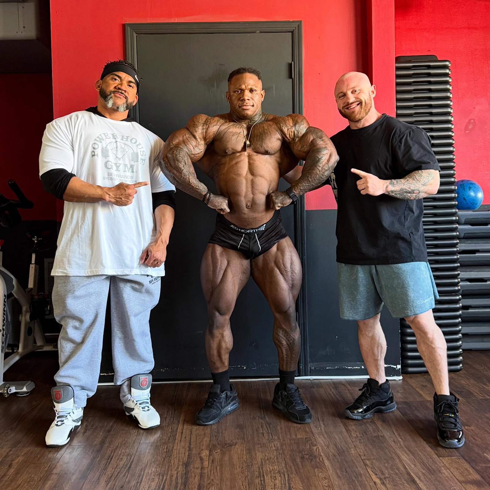 Tonio Burton