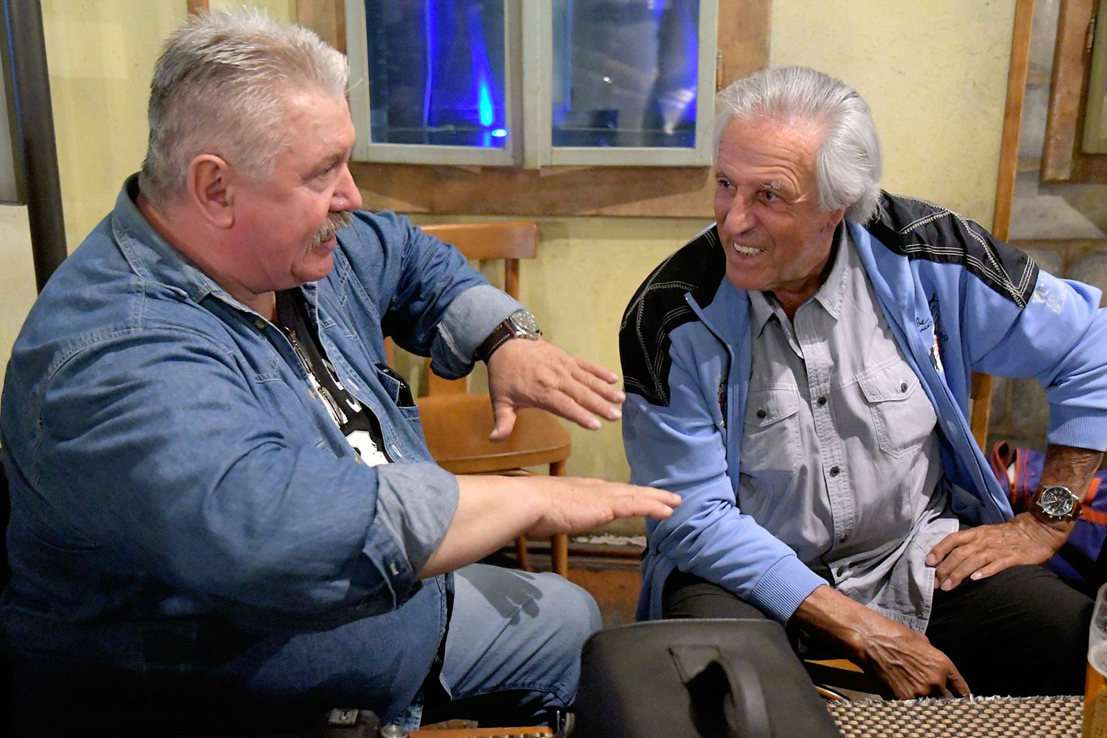 Karel Tuh��ek a Juraj Vi�n�