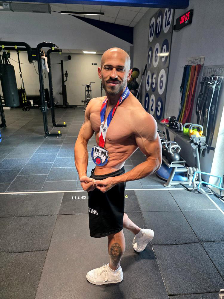 Miroslav Hus�k