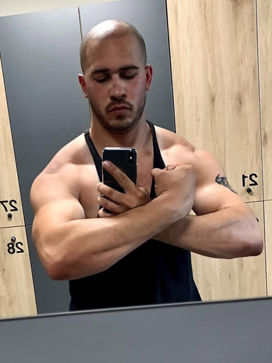 Miroslav Hus�k