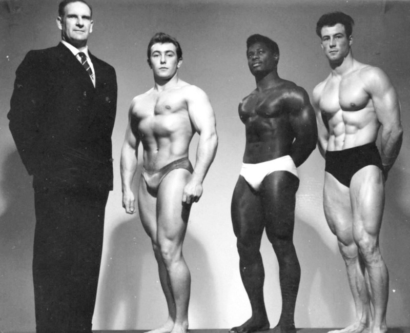 Oscar Heidenstam, Len Sell, Paul Wynter a Ron Thomas