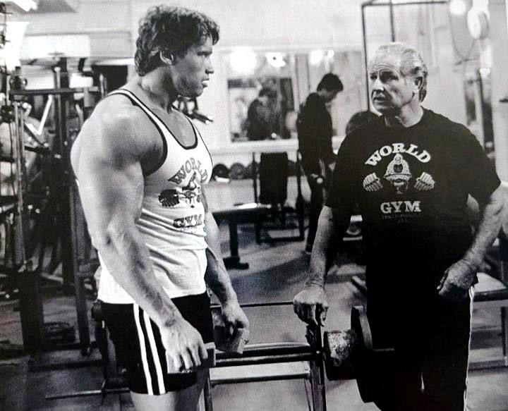 Arnold Schwarzenegger a Joe Gold