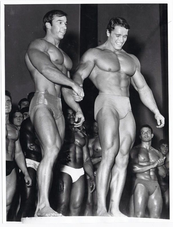 Boyer Coe a Arnold Schwarzenegger - NABBA (1968)