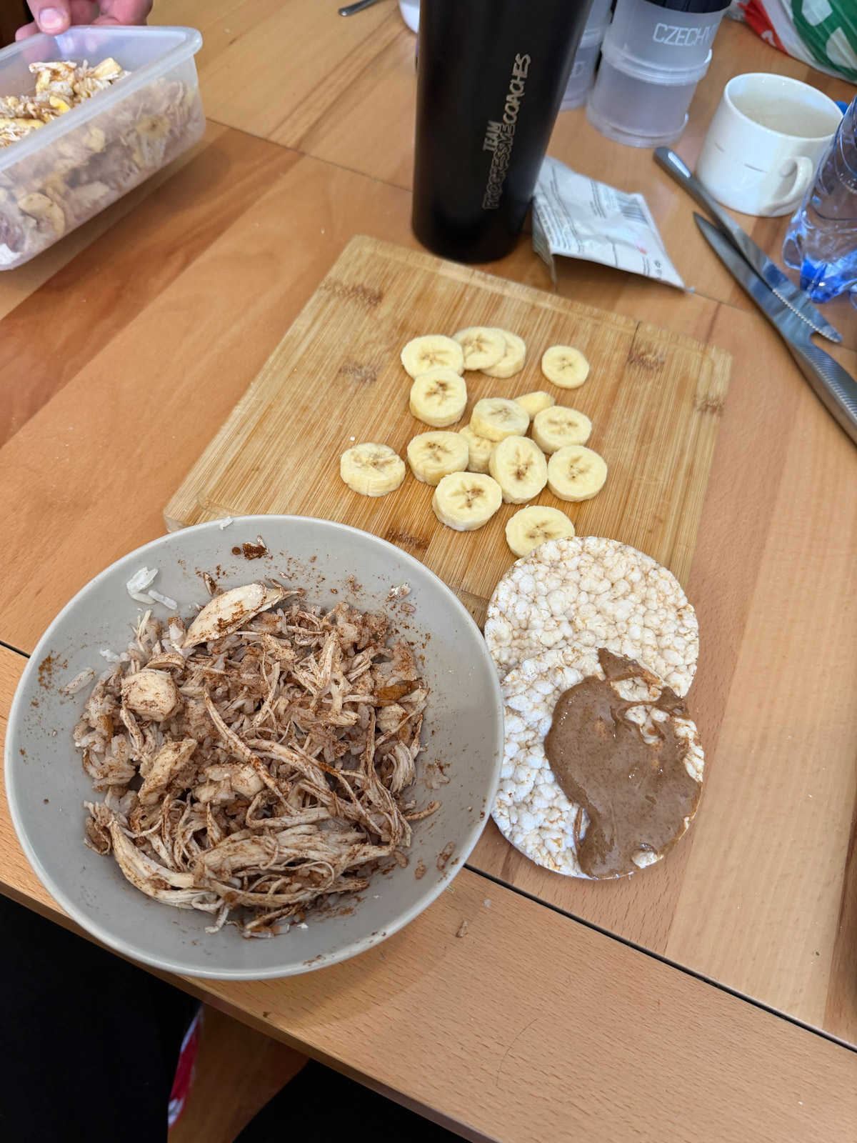 Jana Pavlovi�ov�, IFBB Pro bikiny fitness (2029 kcal) 