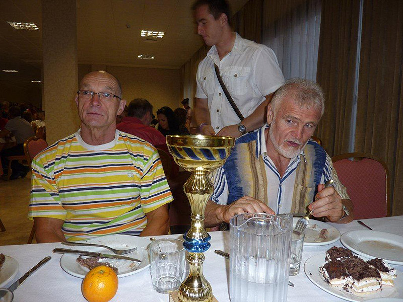 Oslavn� ve�e�e